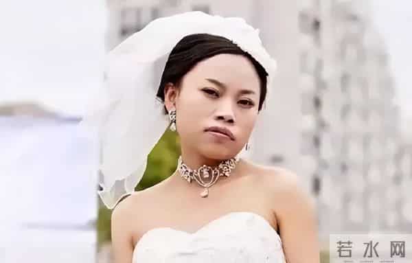 2009年,那个火爆全网,后出走美国的“凤姐”,如今怎么样了?