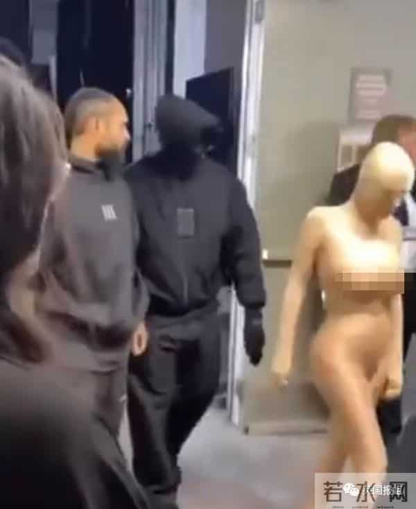 金卡戴珊离婚又分手后变化超大！素颜出镜惊呆网友，参演爆火美剧