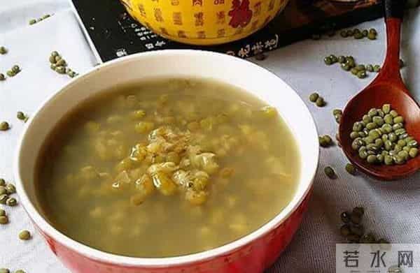 还记得曾被称为“中国食疗第一人”的张悟本吗？他后来怎样了？