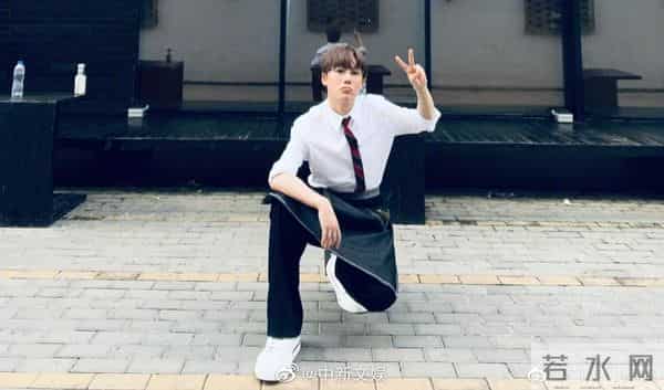 冲上热搜,两名男星紧急道歉