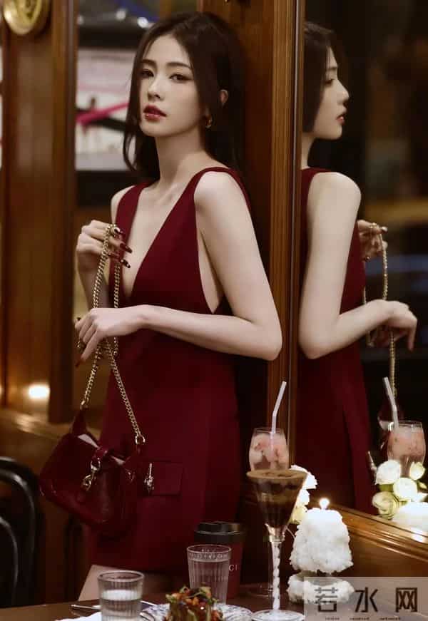 白鹿吻戏启示录：教科书级吻戏，我们嗑的究竟是糖还是演技