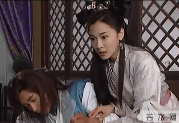 知名女星哭诉被性侵，不雅画面被拍！外形清纯被视“童年女神”，警方已介入