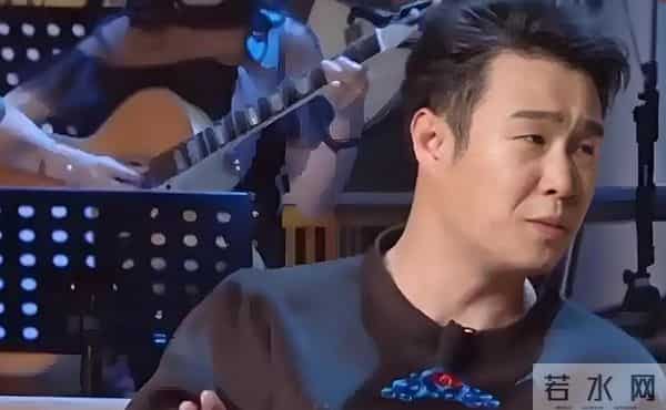 44岁小沈阳现身故宫，没人认识还找三个保镖清道 网友嘲讽：谱真大