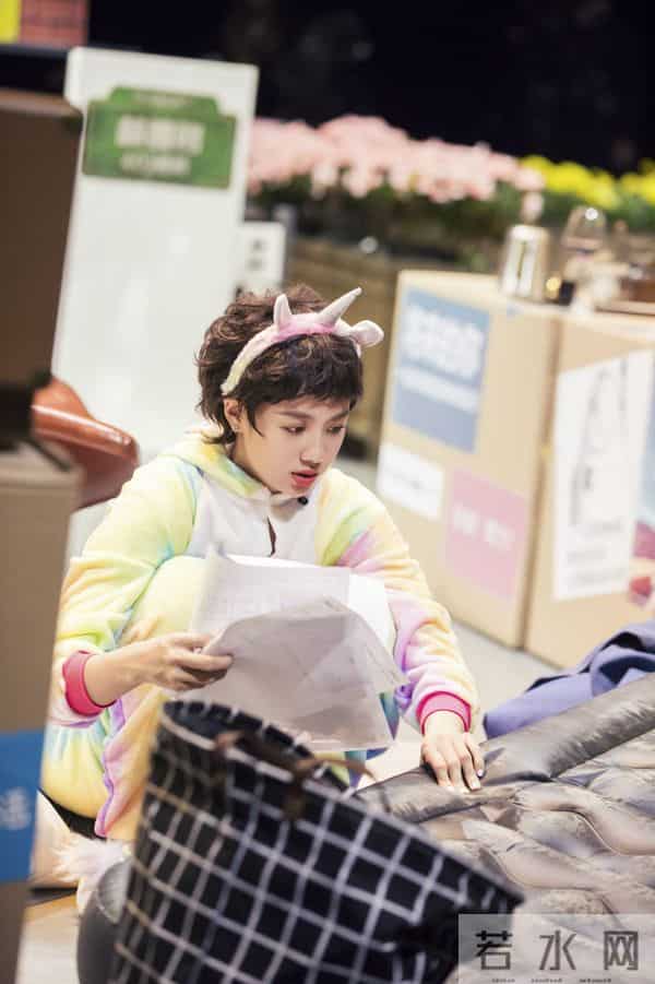 吴映洁称撒贝宁像“爸爸”,想请蔡依林上节目