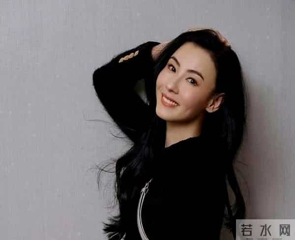 张柏芝露胸照引爆网络。真相曝光令人心酸，女性困境值得深思