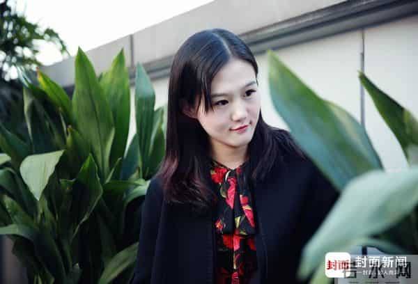 Hello，上班女郎∣优雅OL风，撑起岁末大场合