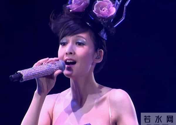 周慧敏不吵不闹，倪震八次出轨，她为何还能稳坐“倪太太”？