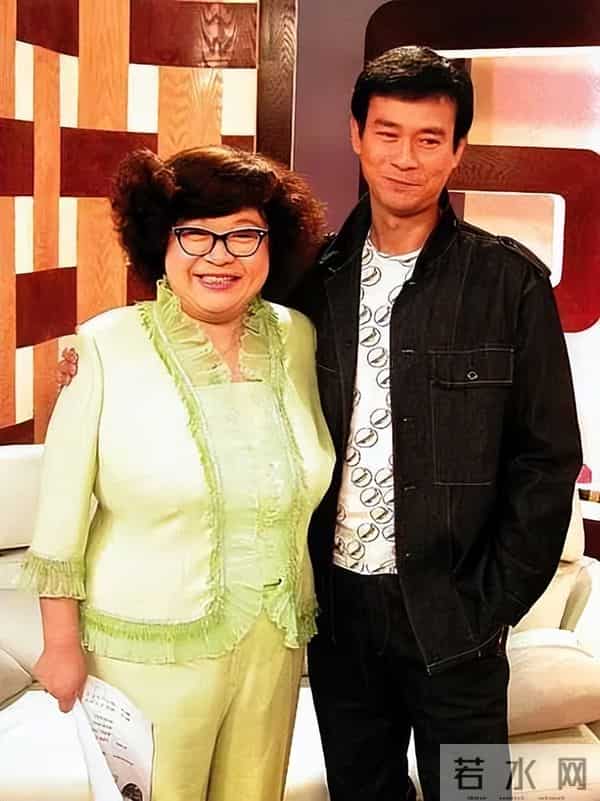 靠老婆成名的男星，张杰、杜江被捧成一线，果然娶个好妻旺三代