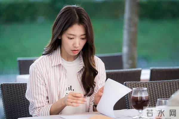 朴信惠婚讯前,有诸多“绯闻”男友,为何花落崔泰俊?