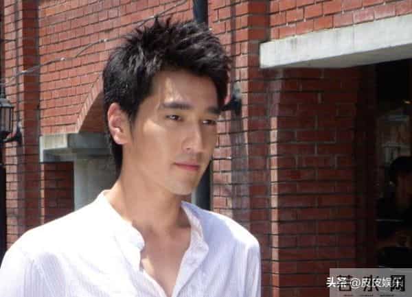 赵又廷,本以为他当年娶高圆圆够得意了,没想到如今更“狂”了