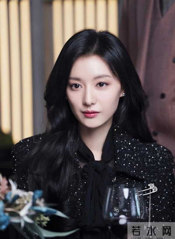 韩国的十大美女，一半性感妩媚，一半冰清玉洁，各个都是人间尤物