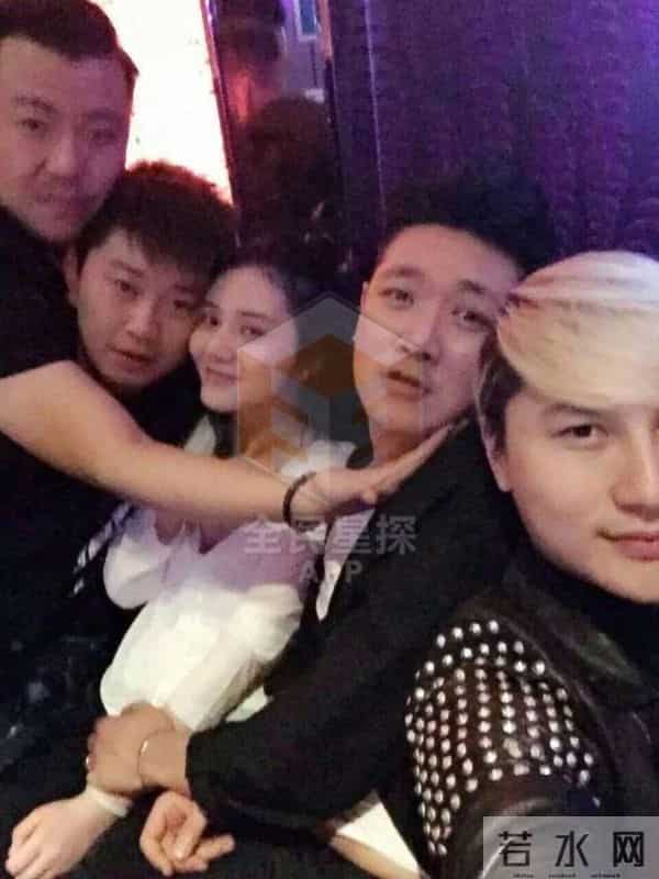 表面好男人、爱老婆,背地里嫖娼身败名裂,这8位男明星再难翻身