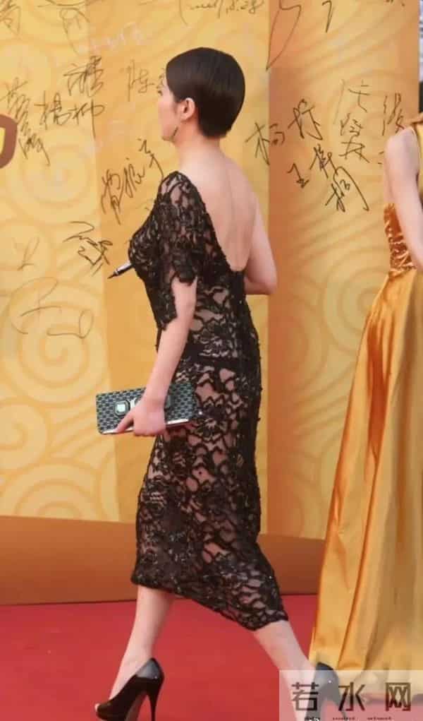 袁立早年红毯透视装事件：意外还是炒作？真相曝光后网友炸锅！