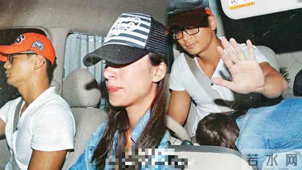 杨怡罗仲谦宣布10.2大婚 为身材婚后造人