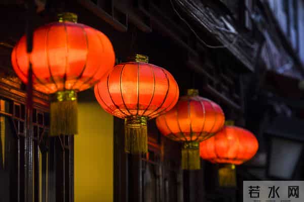 上联：三星白兰地；下联：五月黄梅天 100个无情对，超有趣对联