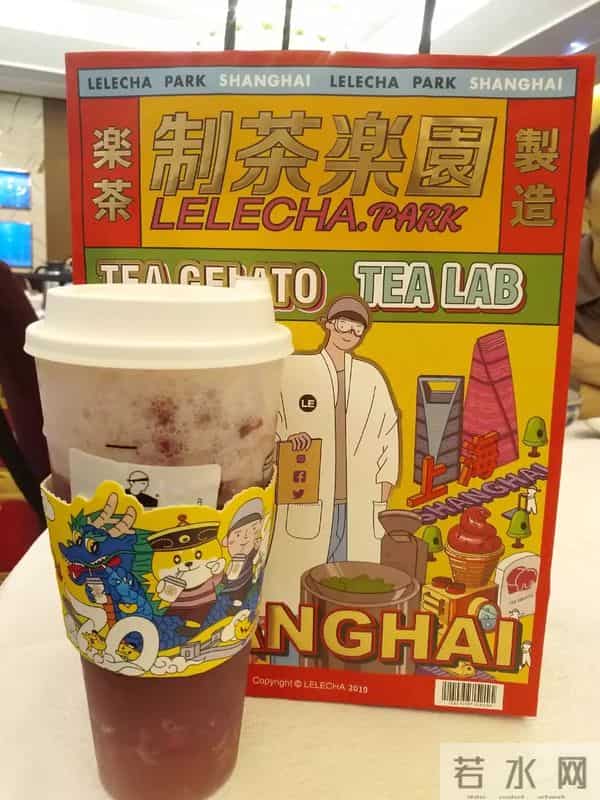 星巴克出圣诞杯!!为什么它的杯子设计总让人上瘾?