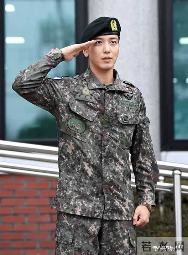 《PDX101》制作人涉嫌操纵投票 CNBLUE郑容和正式退伍