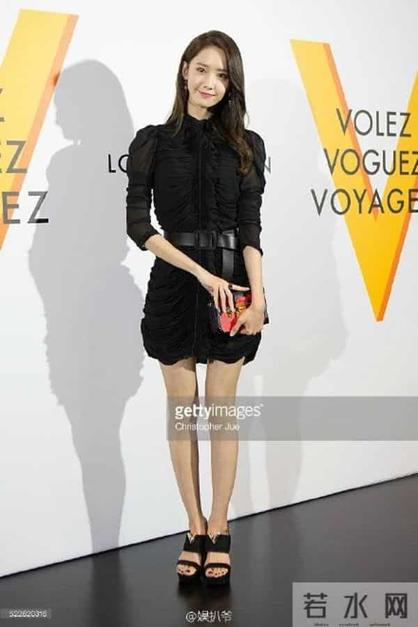 林允儿范冰冰合影引热议，细数中韩明星合影谁才是气场王