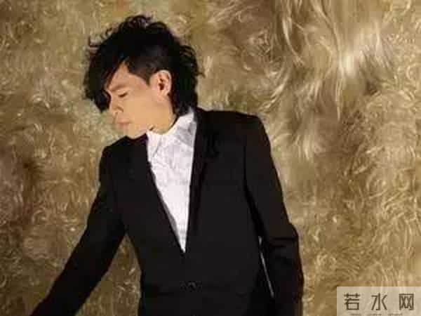 前TVB力捧小生重唱自己成名曲 自曝今年将与音乐才子合作新专辑