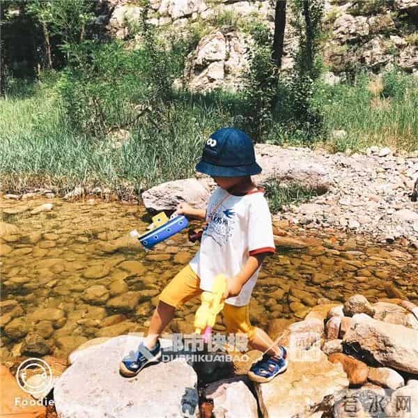 卖掉杭州两套房，她带着海归老公和孩子回农村！如今儿子一年级了，夫妻俩每天山里城里来回跑