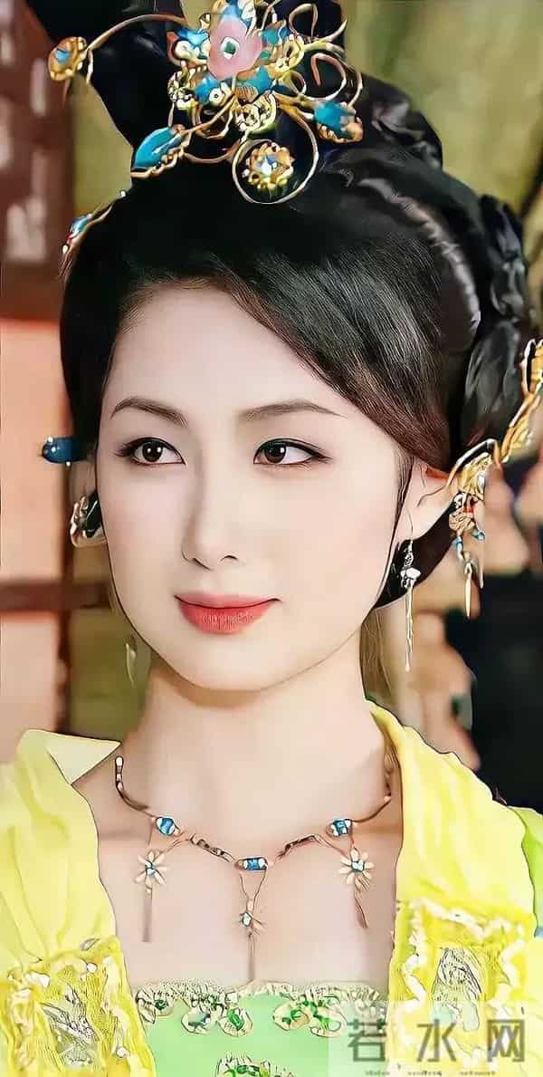 甜过景甜,涂黎曼,你们喜欢她的古装还是现代装