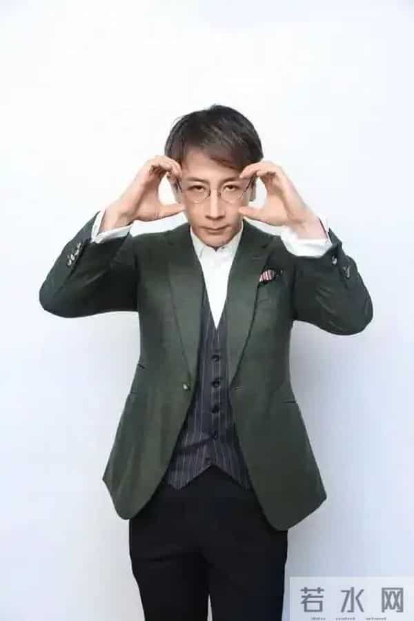 刘谦抗癌成功后亮相魔术周，年底行程与“过年”有关