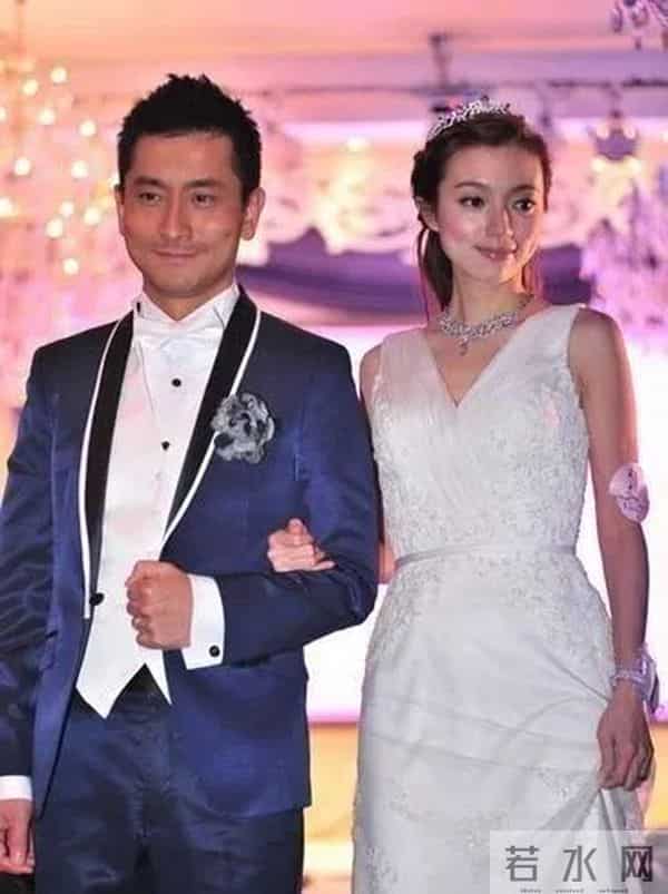 与老婆相继离巢,47岁TVB小生范振锋宣布结束10年宾主关系