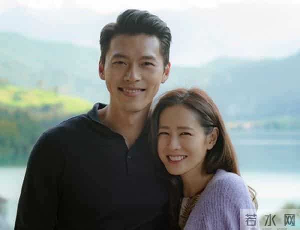 张东健为玄彬孙艺珍朗读婚礼祝词，出席婚礼宾客超过200多人