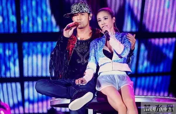 “少男杀手”蔡依林的坎坷情史,和她生命中的12个男人