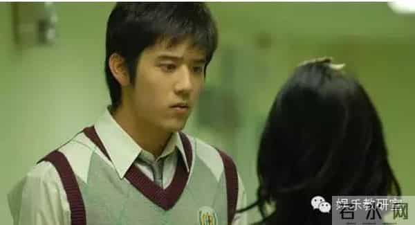 他是霍建华好友,朴信惠和他吻戏直呼紧张,曾和鬼鬼陷三角恋