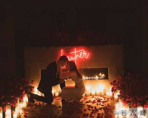 “狼人”泰勒·洛特纳低调订婚,《暮光之城》三主角如今怎样了?