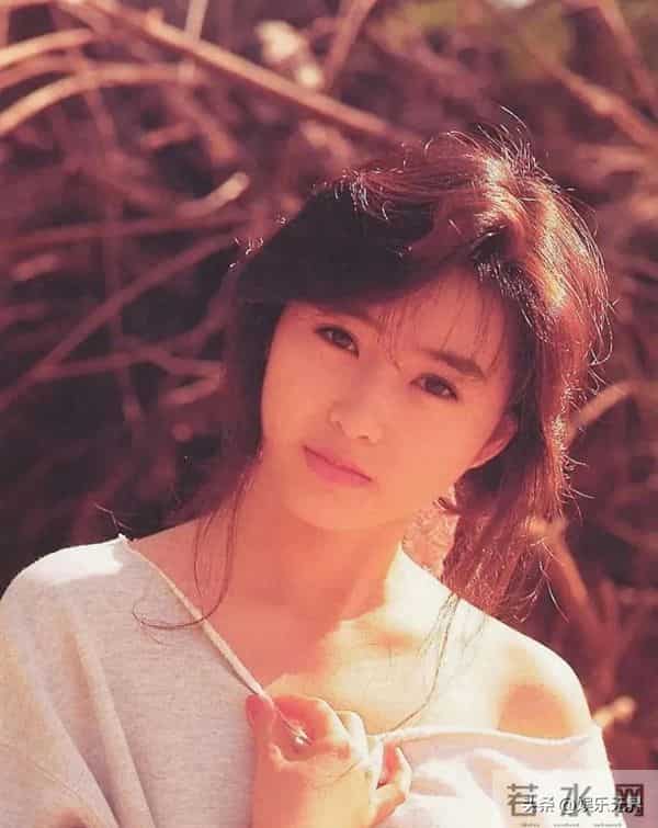 昭和美人之～酒井法子写真，写真里藏不住的时代韵味