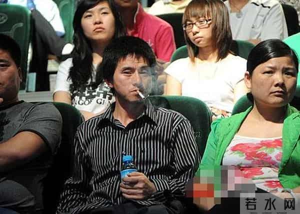 12年前,一度红遍全网的“犀利哥”,如今生活得让人感慨万千