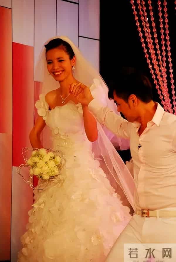 刘恺威爆新恋情，聊聊《美丽俏佳人》那些女主持…