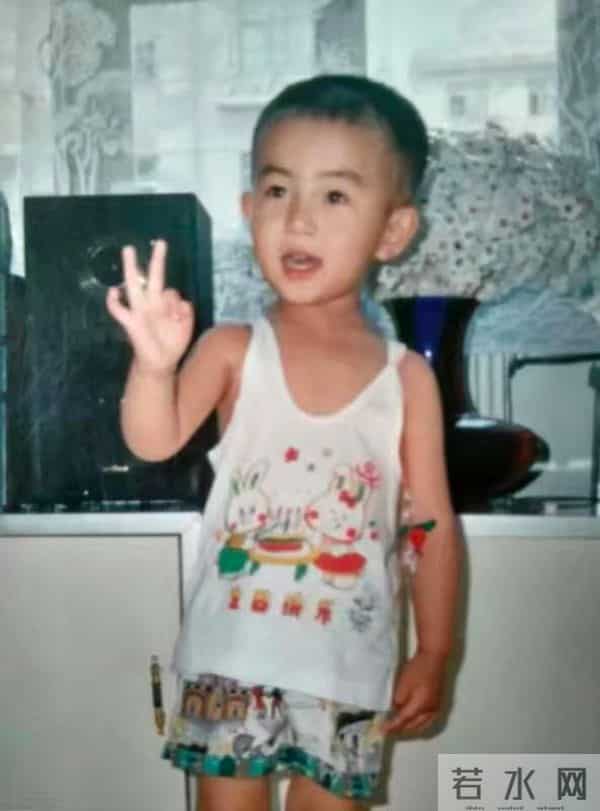 保安、李毅吧主、YY主播、快乐男声、直播高管……摇滚地狱