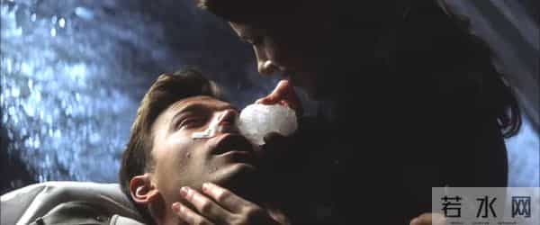 片方失利，高管辞职，18年前投资1.4亿的大片《珍珠港》差在哪？