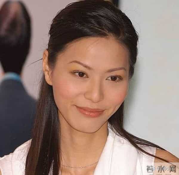 三遇渣男的滕丽名，现在过得怎么样了？