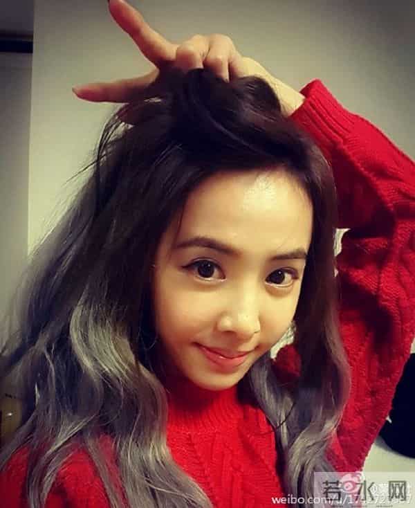 蔡依林与男友锦荣一起看演唱会 不知为何关闭了微博评论