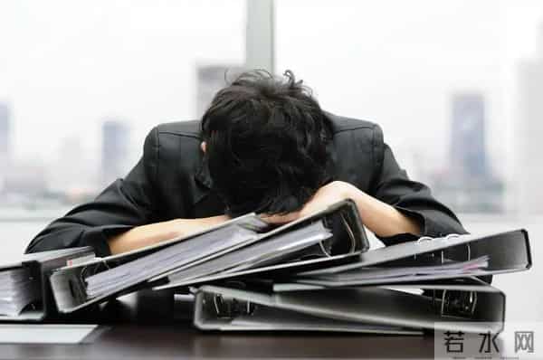 老戏骨李立群借酒消愁,37岁大儿子,35岁女儿和小儿子都未结婚