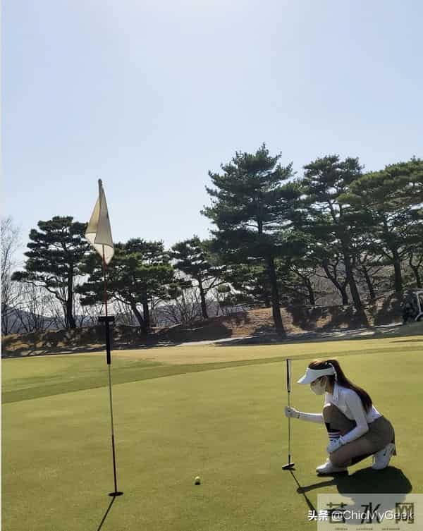 朴叙俊、朴敏英又现恋爱铁证!情侣装、表情符号隔空传情