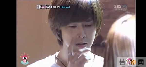 MAMA颁奖礼开场舞台神似煤气灶，特效拉胯，韩国人审美就这？