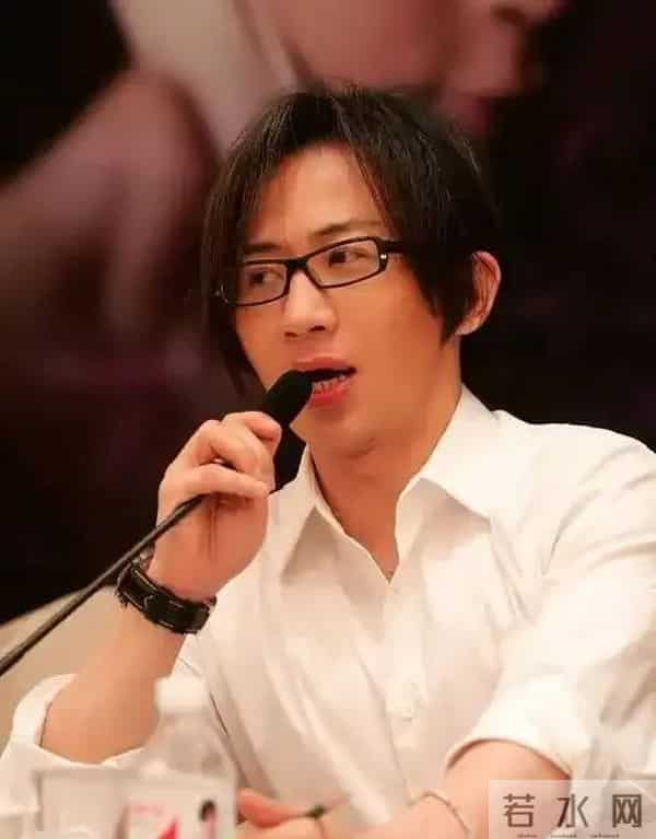 刘谦抗癌成功后亮相魔术周，年底行程与“过年”有关