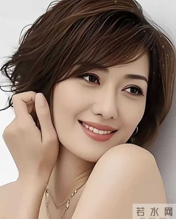 被老外骗财又骗色,反手就嫁北京亿万富豪,如今无儿无女也很受宠