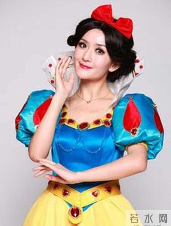 回顾谢娜在《百变大咖秀》中的各种装扮,娜姐真是扮啥像啥