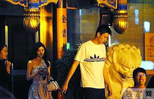 和女星车震,与名模离婚,39岁前男篮国手孙悦真实处境曝光