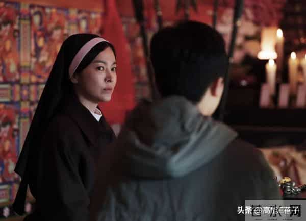 影后败给孙艺珍还看旧爱玄彬晒恩爱？宋慧乔曝缺席青龙奖红毯真相