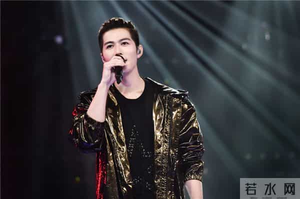 陈学冬宋佳《跨界歌王》重聚 宋佳被陈学冬捧在手心