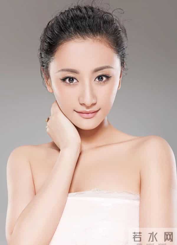 中国内地10位美女模特，每一位都身材火辣颜值爆表