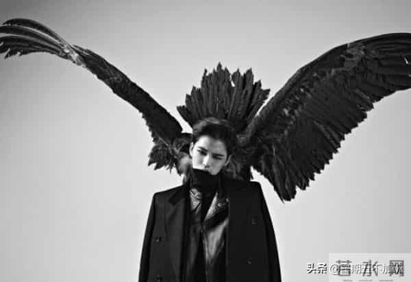 10年封杀涅槃重生,SM没能杀死他:穷小子逆袭的狗血人生