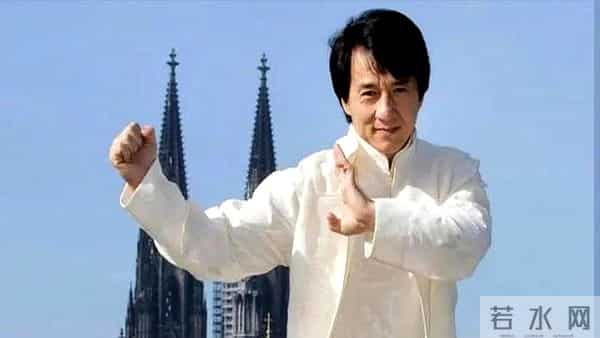 被迫去世?这次,官媒发文曝光成龙的真实现状,韩红的话有人信了